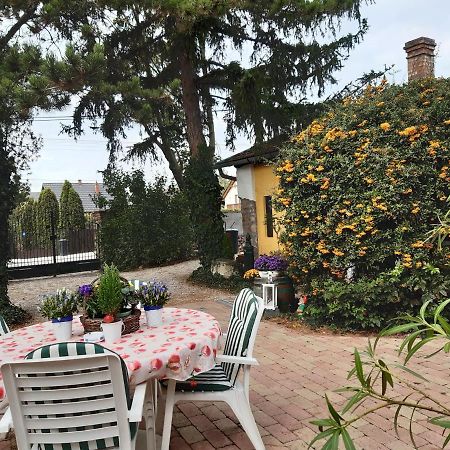 Villa-Magdi Vendeghaz Révfülöp Εξωτερικό φωτογραφία