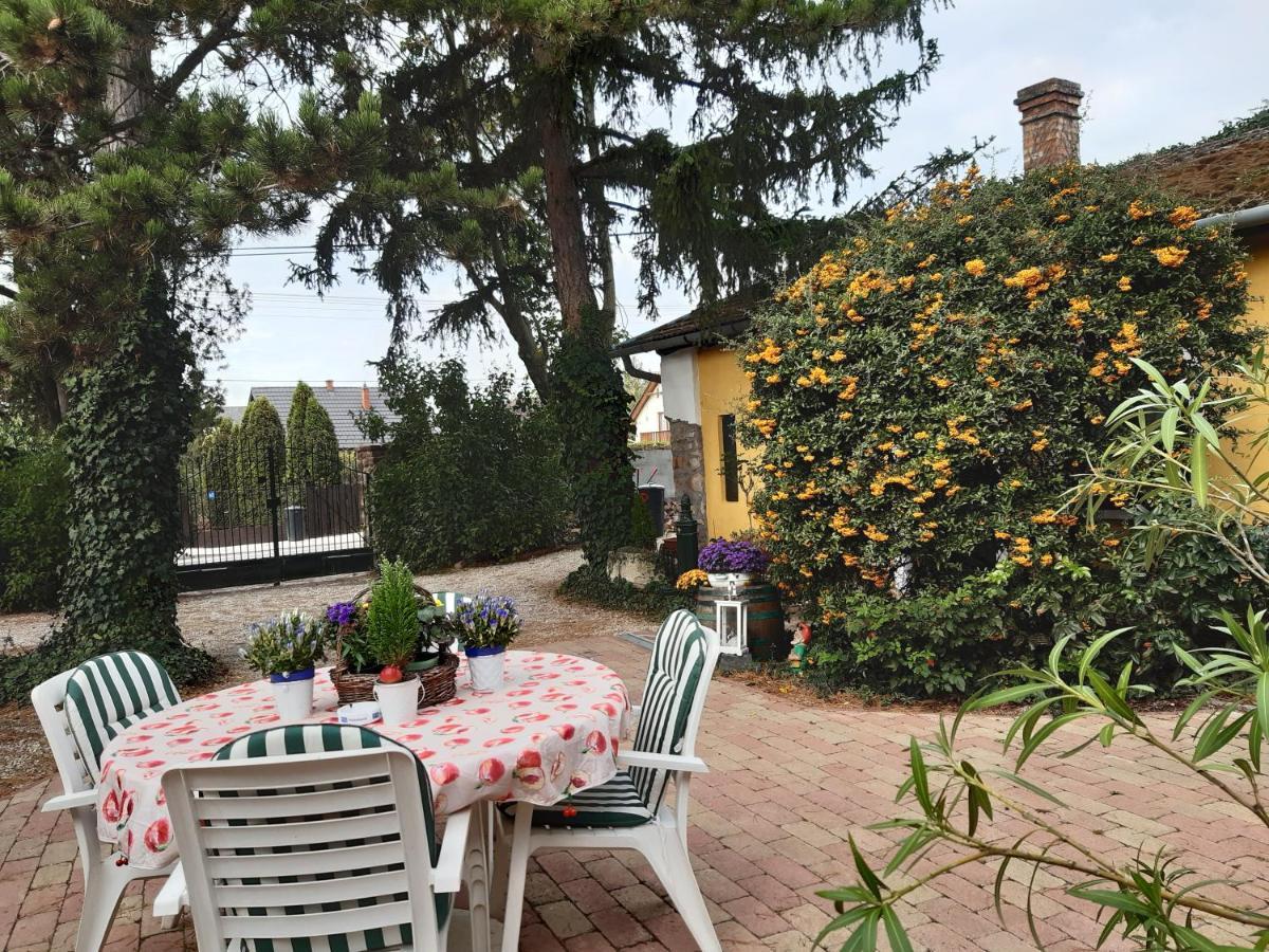 Villa-Magdi Vendeghaz Révfülöp Εξωτερικό φωτογραφία