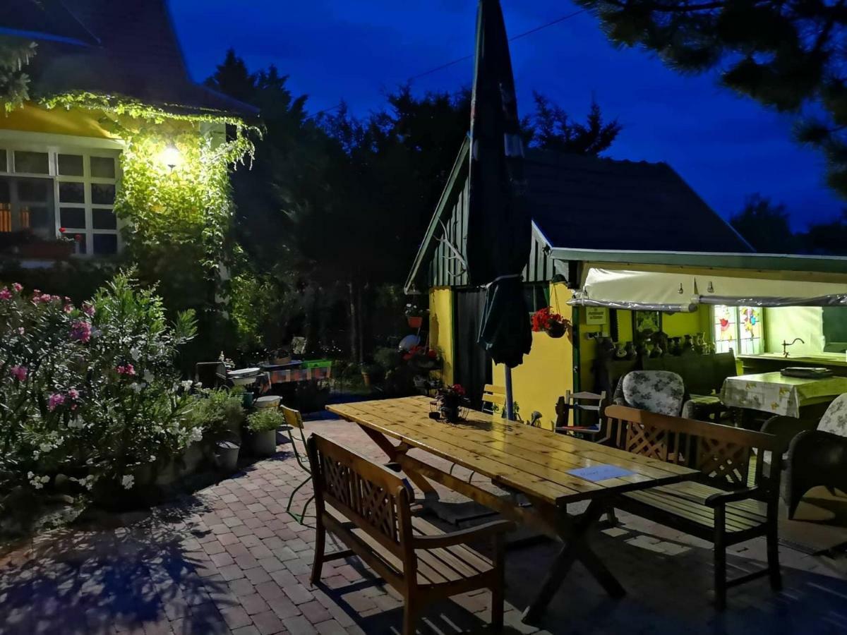 Villa-Magdi Vendeghaz Révfülöp Εξωτερικό φωτογραφία